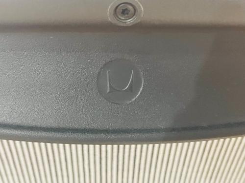 Herman Miller (ハーマンミラー) アーロンチェア AER1B22PWZSSG1G1G1BBBK23103 リマスタードモデル・ライト・Ｂサイズ・グラファイトベース ブラック