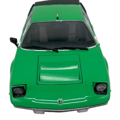 京商 (キョウショウ) ランボルギーニ 1：18 ウラッコ モデルカー グリーン
