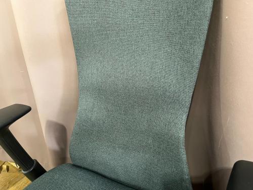 Herman Miller (ハーマンミラー) オフィスチェア CN122AWAAG1G1BB1HA04  グレー embody