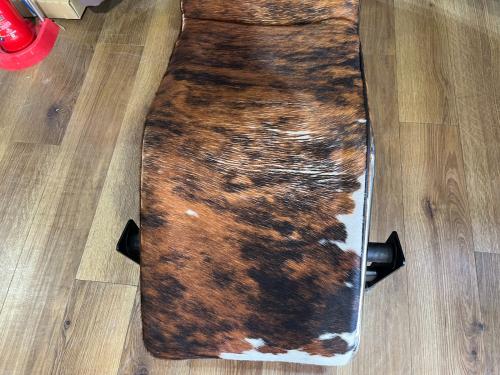 チェア LC4 リプロダクト @ ホワイト×ブラウン シェーズロング　LE CORBUSIER