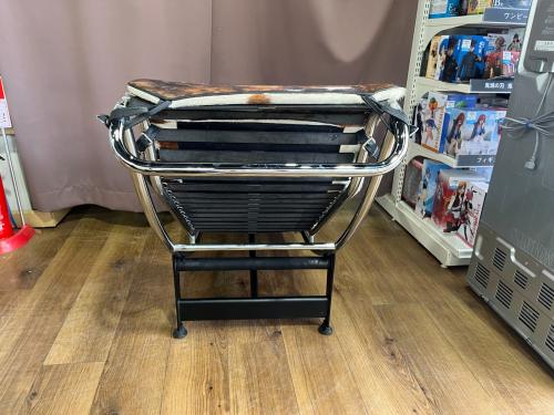 チェア LC4 リプロダクト @ ホワイト×ブラウン シェーズロング　LE CORBUSIER