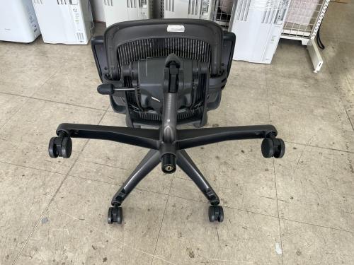 Herman Miller (ハーマンミラー) アーロンチェア @ グラファイトベース グレー クラッシックモデル