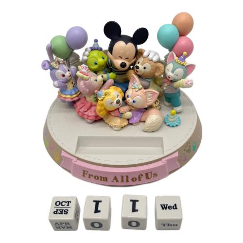 万年カレンダー付フィギュア ディズニーグッズ 40周年 ダッフィーフレンズ　Disney