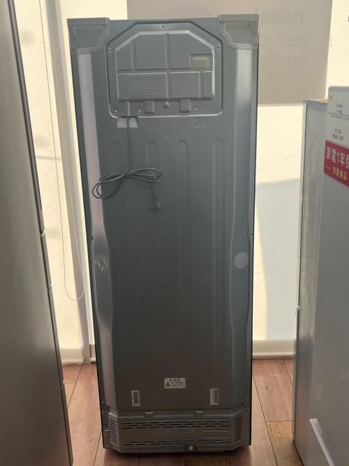 TOSHIBA (トウシバ) 3ドア冷蔵庫 GR-W33SC 2025年製 動作確認済み 326L