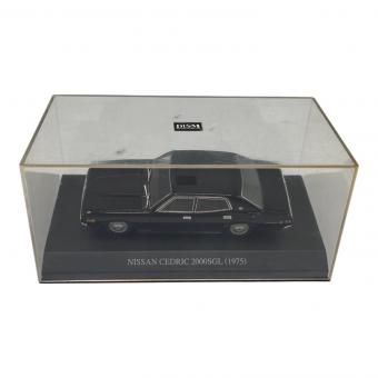 DISM NISSAN CEDRIC 2000SGL ダイキャストカー