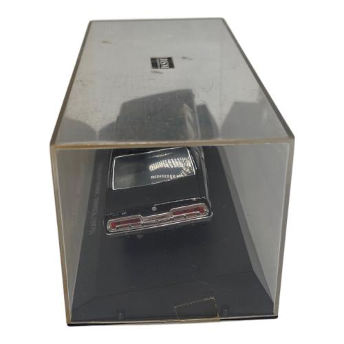 DISM NISSAN CEDRIC 2000SGL ダイキャストカー