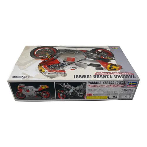 ヤマハ YZR500 (0W98) “1988 WGP500 チャンピオン” プラモデル ①