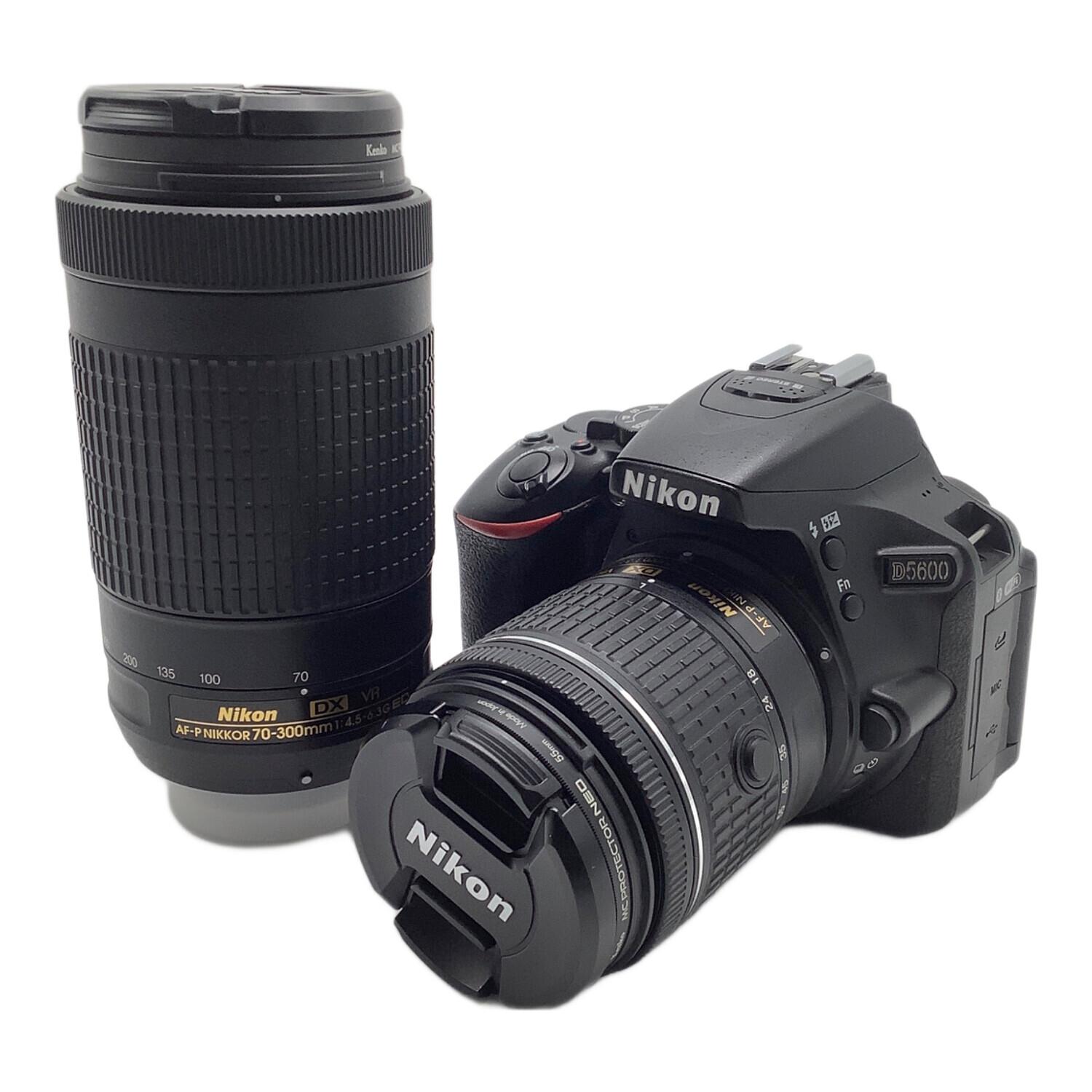 momo ❤美品❤Nikon D5600❤ダブルズームキット❤一眼レフ Nikon（ニコン） デジタル一眼レフカメラ D5600 ダブルズームキット