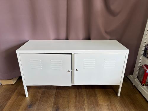 IKEA (イケア) キャビネット 鍵付き・棚板1枚欠品 ホワイト PS