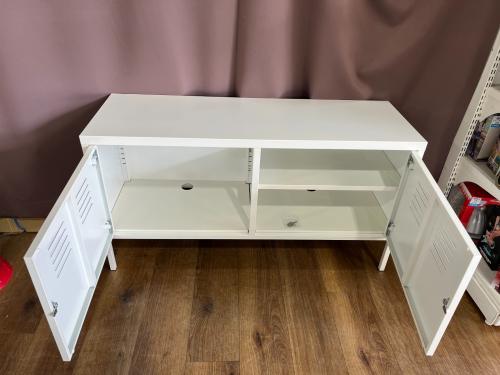 IKEA (イケア) キャビネット 鍵付き・棚板1枚欠品 ホワイト PS