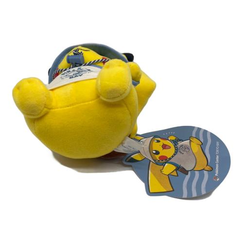 Pokemon Center (ポケモンセンター) レジャースタイルのピカチュウ ヌイグルミ