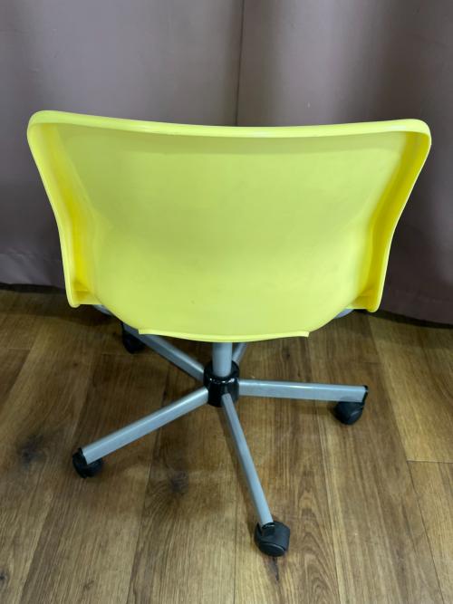 IKEA (イケア) チェア 2004年製・復刻・廃盤品 イエロー snille