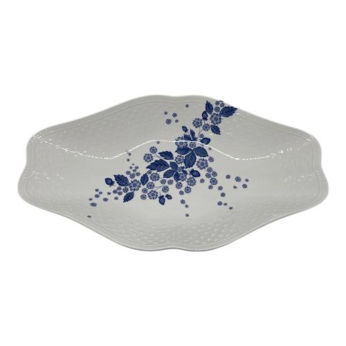 Wedgwood (ウェッジウッド) オーバルプレート ストロベリー ブルーム インディゴ　小皿セット