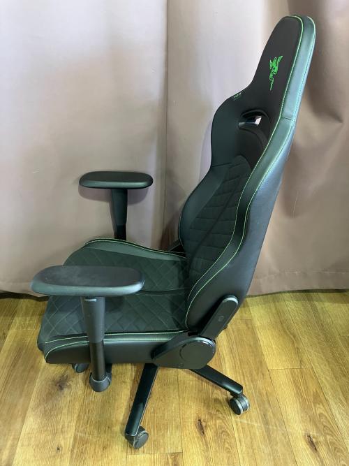 Razer (レイザー) ゲーミングチェア RZ38-0388 ブラック ENKI X
