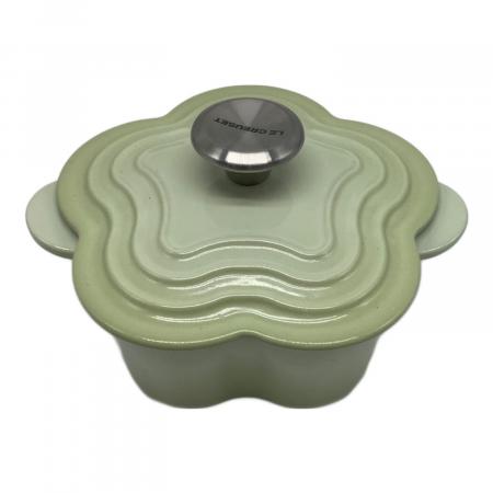 LE CREUSET グリーン 両手鍋 16cm LE CREUSET (ルクルーゼ) 両手鍋 16cm グリーン ココット・フルール