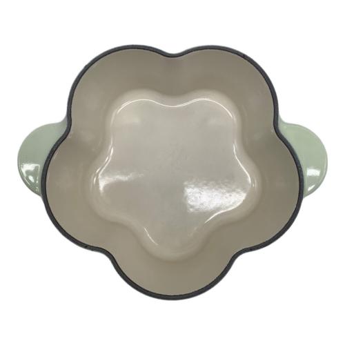 LE CREUSET (ルクルーゼ) 両手鍋 16cm グリーン ココット・フルール