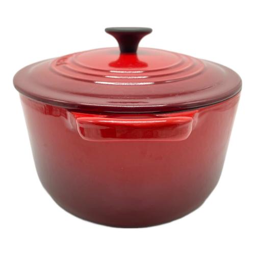LE CREUSET (ルクルーゼ) 両手鍋 ココット・オーバル レッド