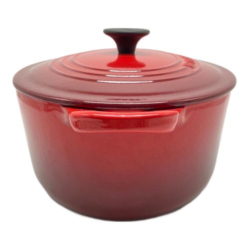 LE CREUSET (ルクルーゼ) 両手鍋 ココット・オーバル レッド