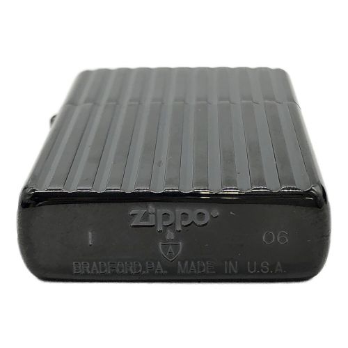 ZIPPO (ジッポ) ZIPPO アーマー 2006年 (ユニット2007年) 3面連続彫り