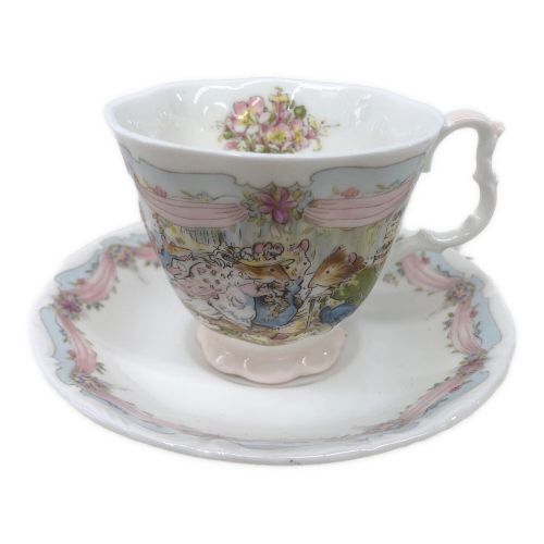 ROYAL DOULTON (ロイヤルドルトン) カップ&ソーサー ブランベリーヘッジ(春夏秋冬) 4Pセット｜トレファクONLINE