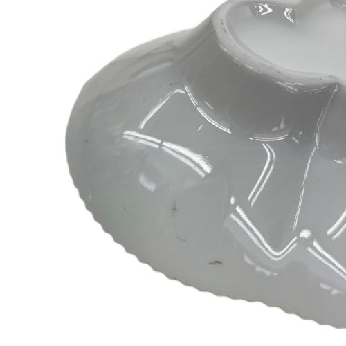 ROYAL COPENHAGEN (ロイヤル・コペンハーゲン)オーバルディシュ  ホワイトエレメンツ