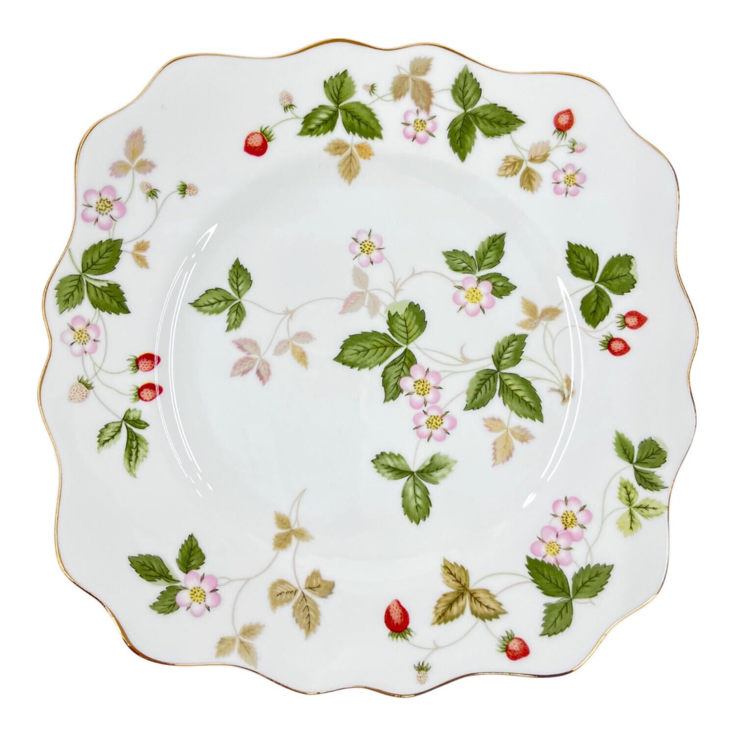 Wedgwood (ウェッジウッド) スクエアプレート ワイルドストロベリー