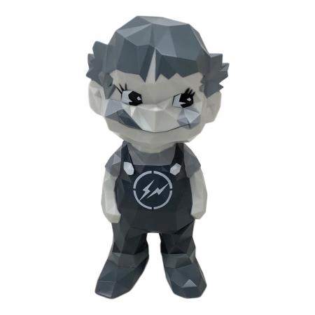 不二家 (フジヤ) MEDICOM TOY FRAGMENT DESIGN MILKY THE CONVENI