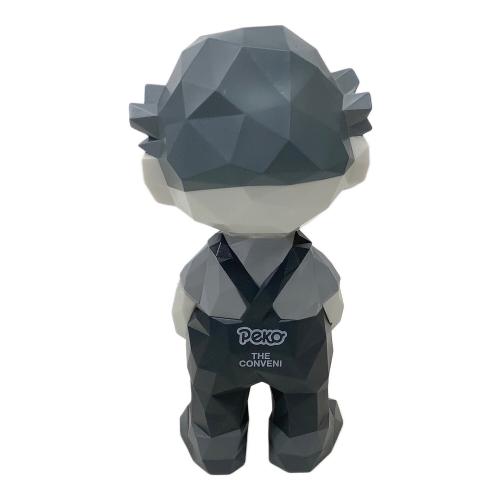 不二家 (フジヤ)  MEDICOM TOY FRAGMENT DESIGN MILKY THE CONVENI 不二家ソフビコレクション ペコちゃん