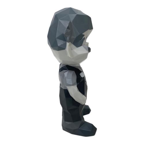 不二家 (フジヤ)  MEDICOM TOY FRAGMENT DESIGN MILKY THE CONVENI 不二家ソフビコレクション ペコちゃん