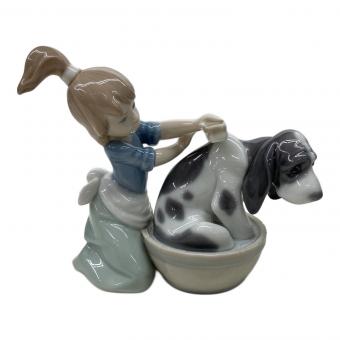 LLADRO (リヤドロ) フィギュリン きれいにしましょうね