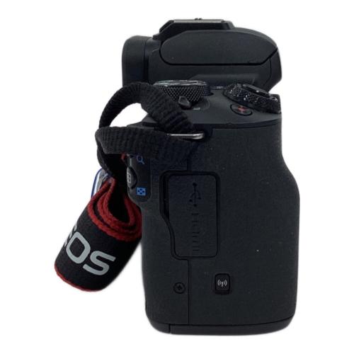 CANON (キヤノン) ミラーレス一眼カメラ EOS kiss M CANON90EXストロボ付 単焦点/広角レンズEF-M 22mm 1:2 STM付