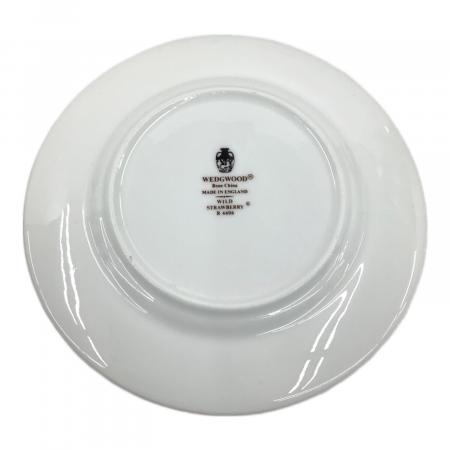 【未使用•箱付】ウェッジウッド　ワイルドストロベリー　プレート15.3cm 黒壺 Wedgwood (ウェッジウッド) 15cmプレート 英国製 黒壺 ワイルド