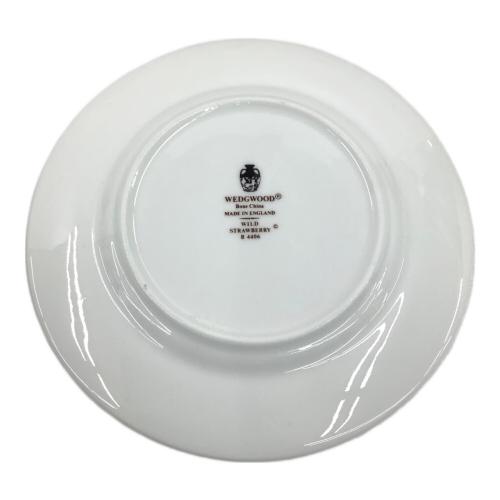 Wedgwood (ウェッジウッド) 15cmプレート 英国製 黒壺 ワイルドストロベリー