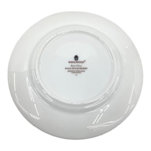 Wedgwood (ウェッジウッド) 15cmプレート 英国製 黒壺 ワイルドストロベリー