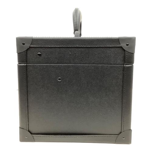 M・A・C (マック) メイクボックス 非売品 STF6-90-YA6C 箱付