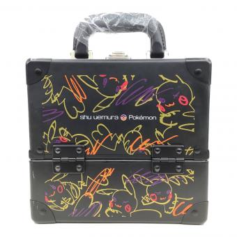 Shu Uemura (シュウウエムラ) キャッチ・エム・オール ピカシュウ プレミアム メイクアップ ボックス 内部ヨゴレあり