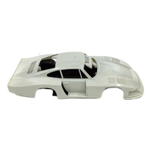 GUNZE SANGYO (グンゼサンギョウ) 1/24 伊太利屋 Porsche 935 Turbo モーターライズ仕様