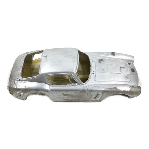 NOSTALGIA DUE FERRARI 250 ダイキャストカー 未組立品