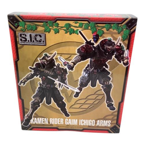仮面ライダー鎧武 (カメンライダーガイム) イチゴアームズ フィギュア 魂ウェブ商店限定 S.I.C.