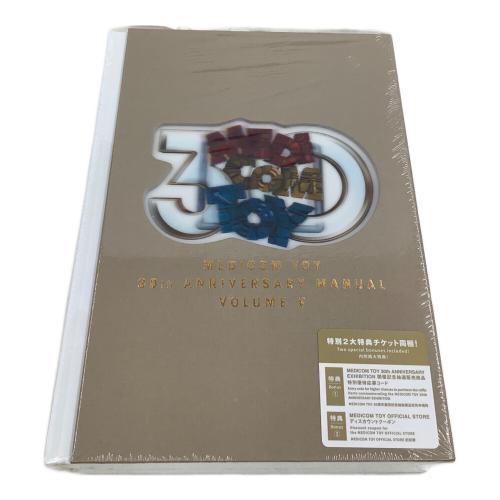 BEAR BRICK (ベアブリック) 30周年記念内覧会ノベルティセット バッグ付（ドロップなし）