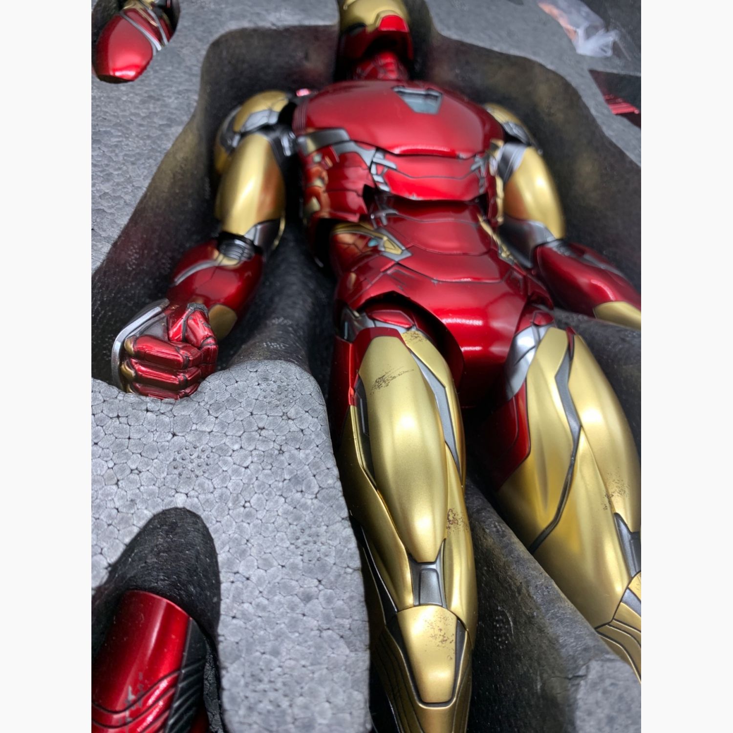 HOTTOYS (ホットトイズ) アイアンマンマーク85 1/6 SCALE COLLECTIBLE FIGURE MMS528  D30｜トレファクONLINE