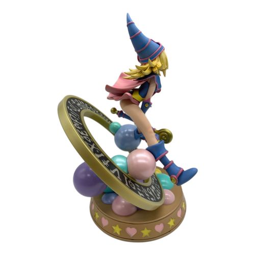 First4Figures フィギュア @ 遊戯王 DARK MAGICIAN GIRL PASTEL EDITION 海外限定版