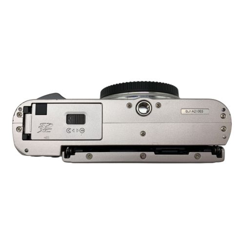 OLYMPUS (オリンパス) デジタル一眼レフカメラ レンズ小キズ有 E-PL9 専用電池 SDカード対応 BJ1A21003