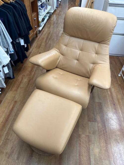 karimoku (カリモク) リクライニングチェアー オットマン付き RU0101H818 THE FIRST RU72