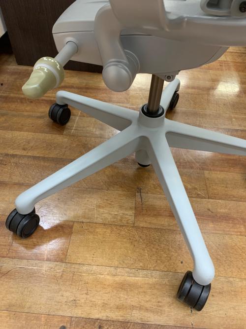 Herman Miller (ハーマンミラー) アーロンチェア グレー リマスタード グラフィトベース Bサイズ 159 キャスター付
