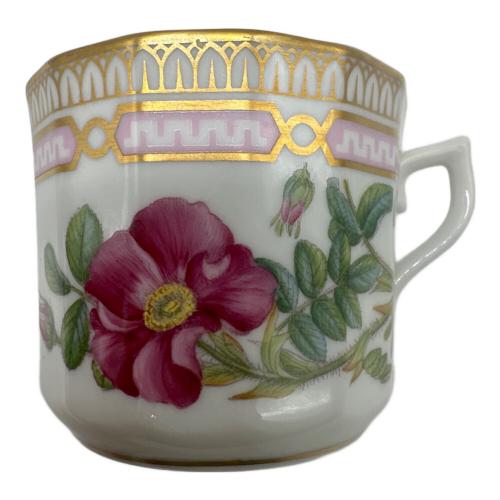 ROYAL COPENHAGEN (ロイヤル・コペンハーゲン) カップ&ソーサー＆プレート ハマナス ジャポニカ