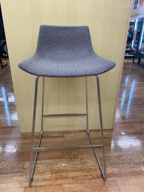 SOGOKAGU (ソウゴウカグ) カウンターチェアー ベージュ 1人掛け