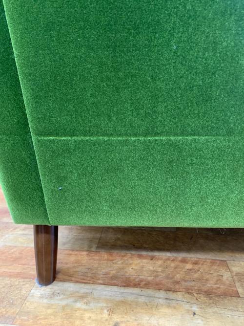 カリモク60 (カリモクロクマル) 3人掛けソファー モケットグリーン ロビーチェア