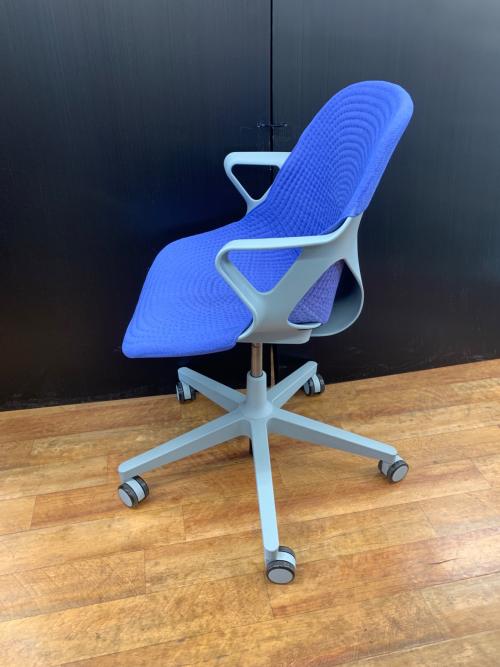 Herman Miller (ハーマンミラー) オフィスチェア BA511UP-0008 ブルー ゼフチェア