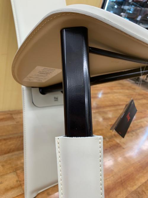 FRAG (フラッグ) ダイニングチェアー ベージュ